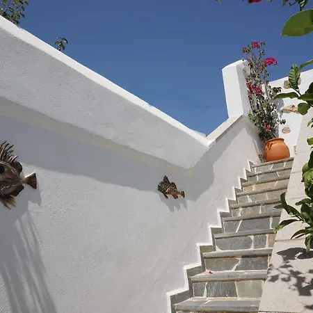 Guest house Patmos Maria 3*