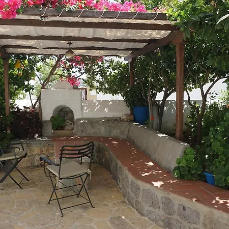 Guest house Patmos Maria 3*