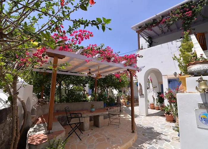 Patmos Maria بيت ضيافة 3*